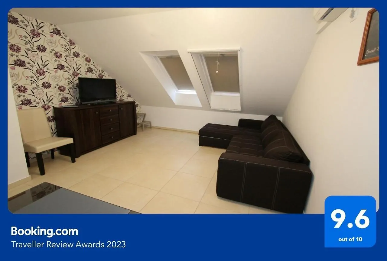 Apartment Blonde River Apartman Soter Szeged Hungary